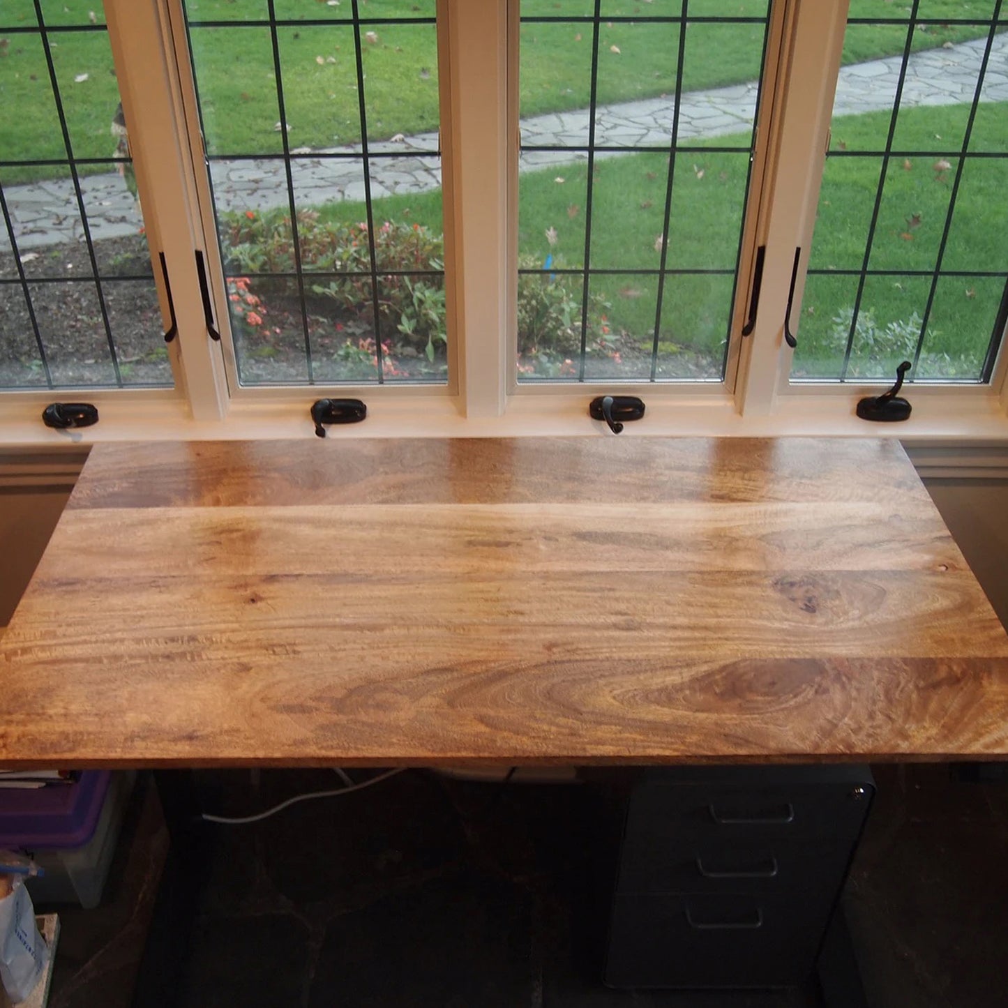 Mango Table Top