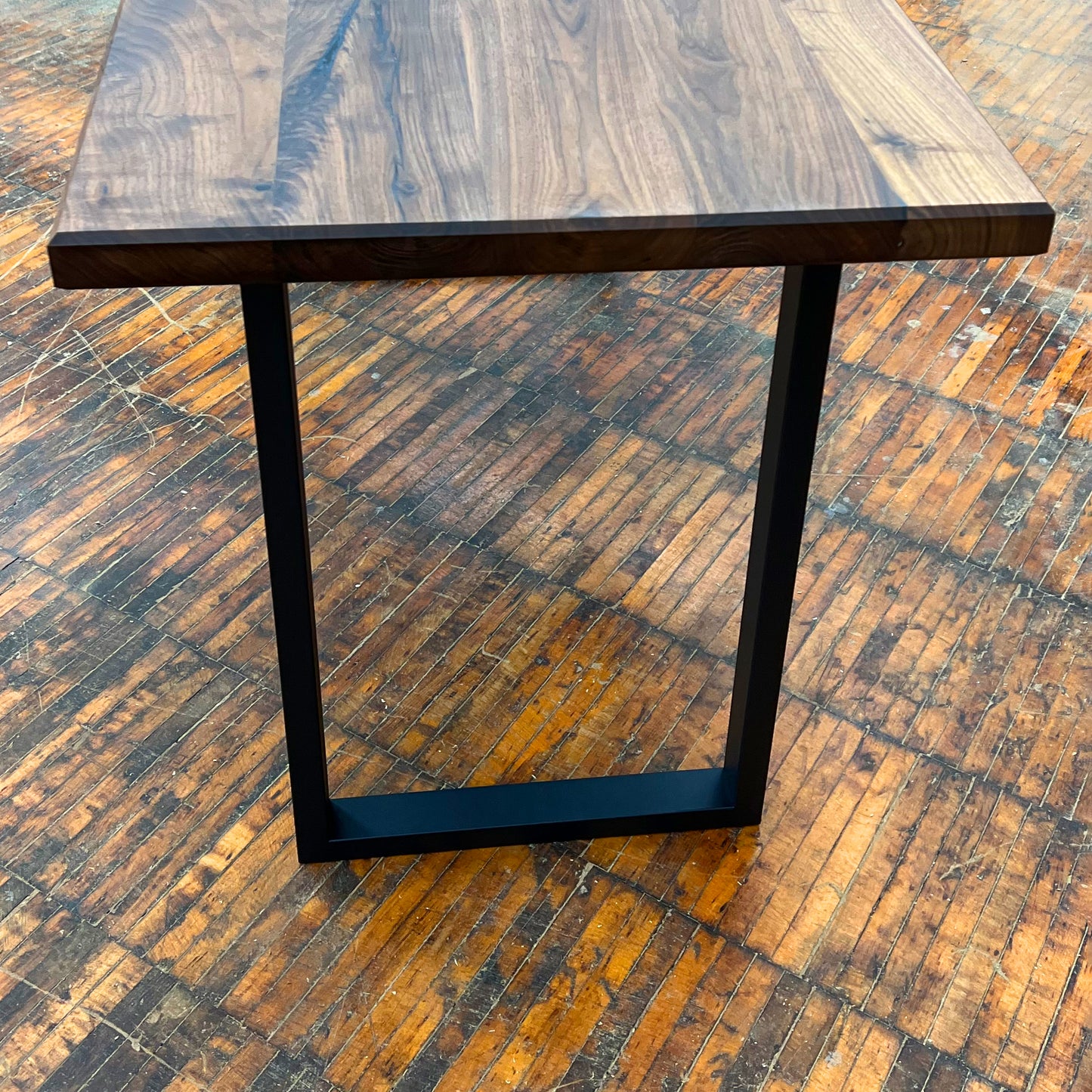 Minimalist Table